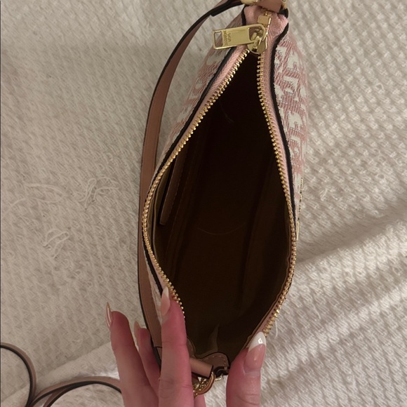 Faux Dior Pink and Cream Shoulder Bag - Picture 7 of 8